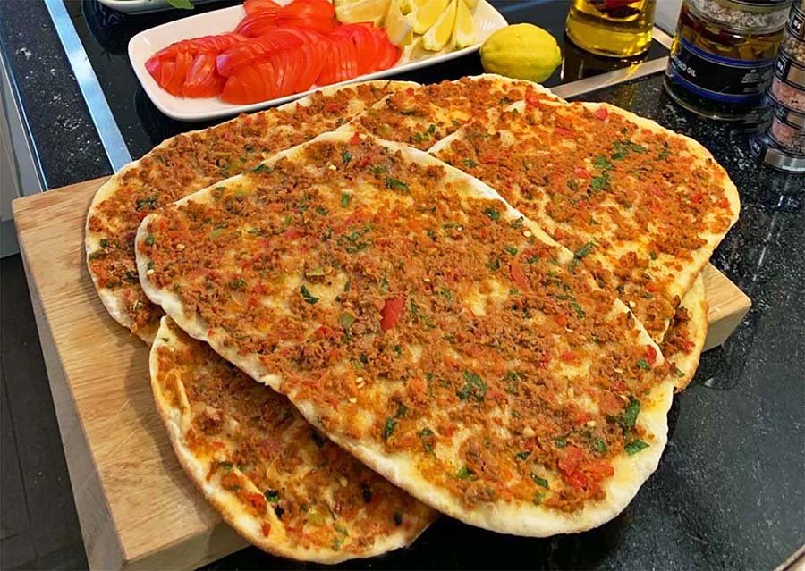 evde nermin yazılıtaş lahmacun yapımı tarifi