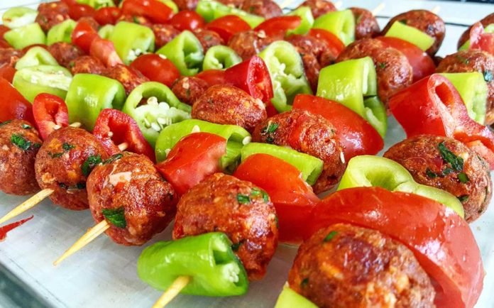 sebzeli şiş köfte tarifi, yapılışı,