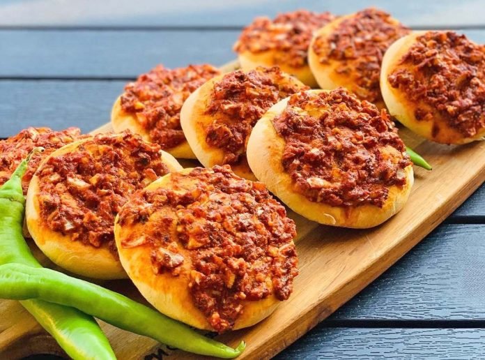 biberli-ekmek-tarifi-nasıl hatay usulu biberli ekmek yapılışı