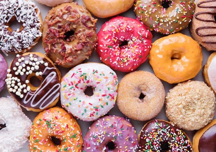 çikolatalı donut yapımı tarifi yapılışı malzemeleri