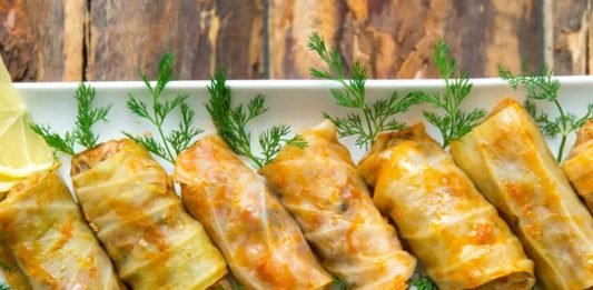 lahana sarması tarifi malzemeleri zeytinyağlı etli