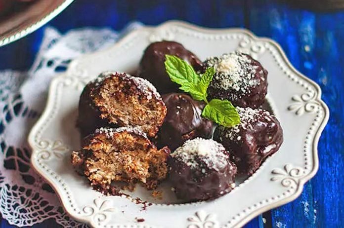 yalancı-profiterol-tarifi-nasıl-yapılır elmalı muzlu yalancı profiterol nasıl yapılır