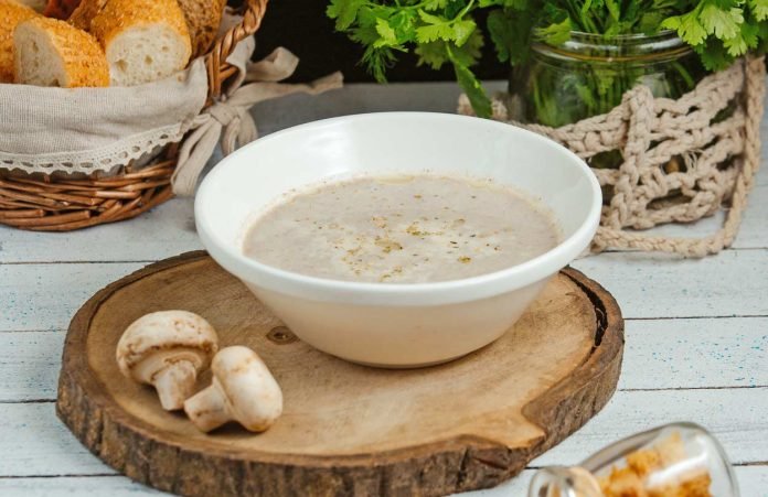 kremalı-mantar-çorbası-tarifi kremalı mantar çorbası nasıl yapılır